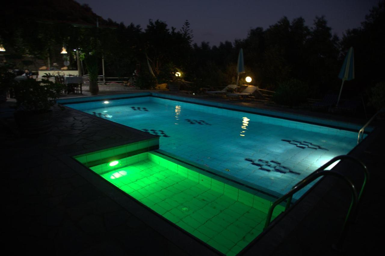 Sunrise Hotel & Apartments Родакинон Экстерьер фото